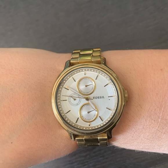 Gold Fossil Watch - Picture 2 of 4